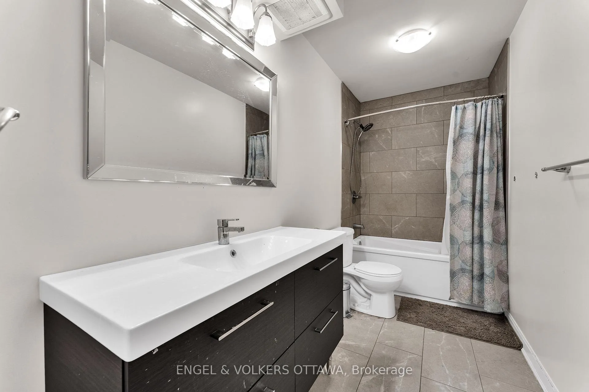 Photo 11 of Unit 2, 52 Ontario Street, Ottawa, Overbrook — HOMEH