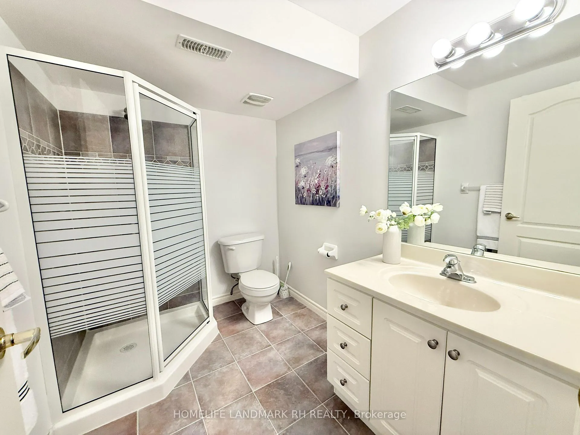 Photo 21 of 26 Jacobi Court, Vaughan, Patterson — HOMEH