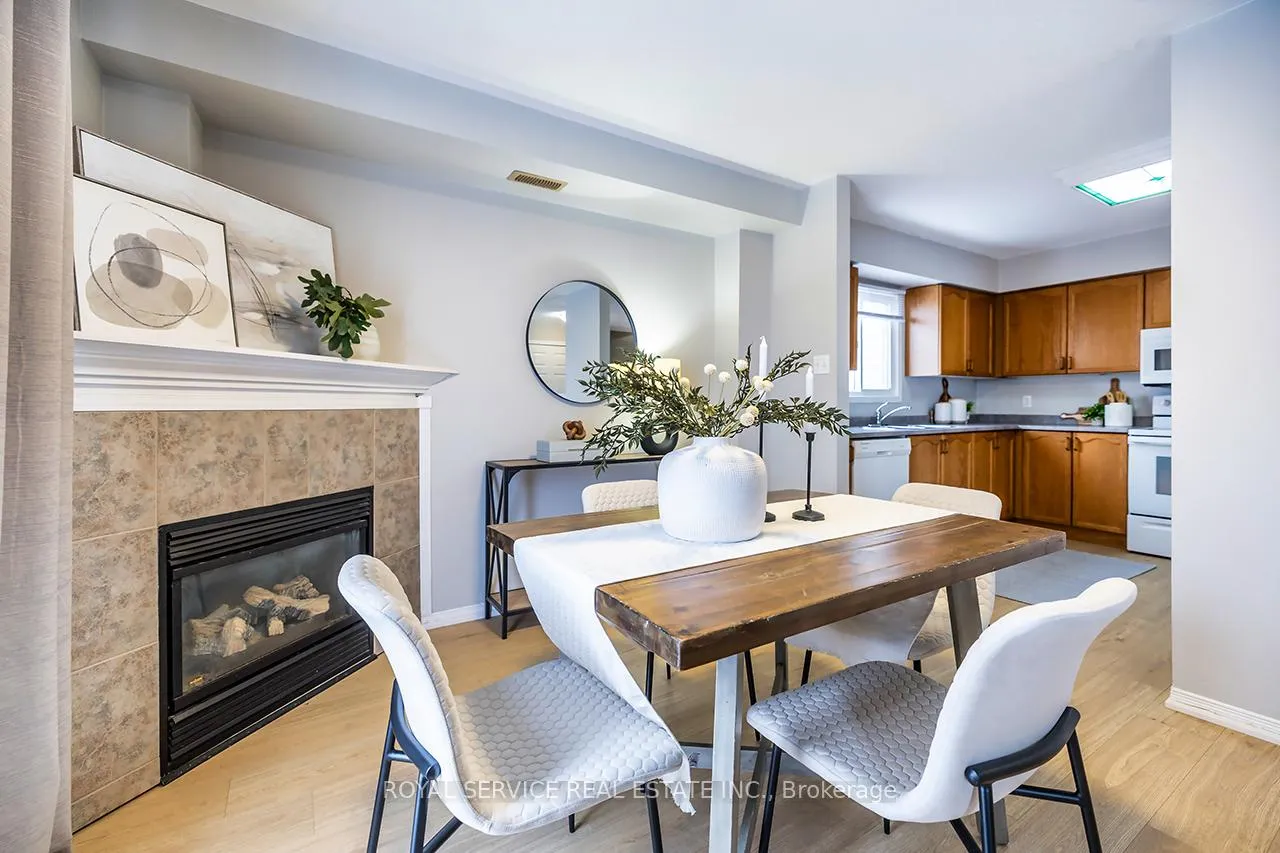 Photo 14 of 19 Brooking Street, Clarington, Bowmanville — HOMEH