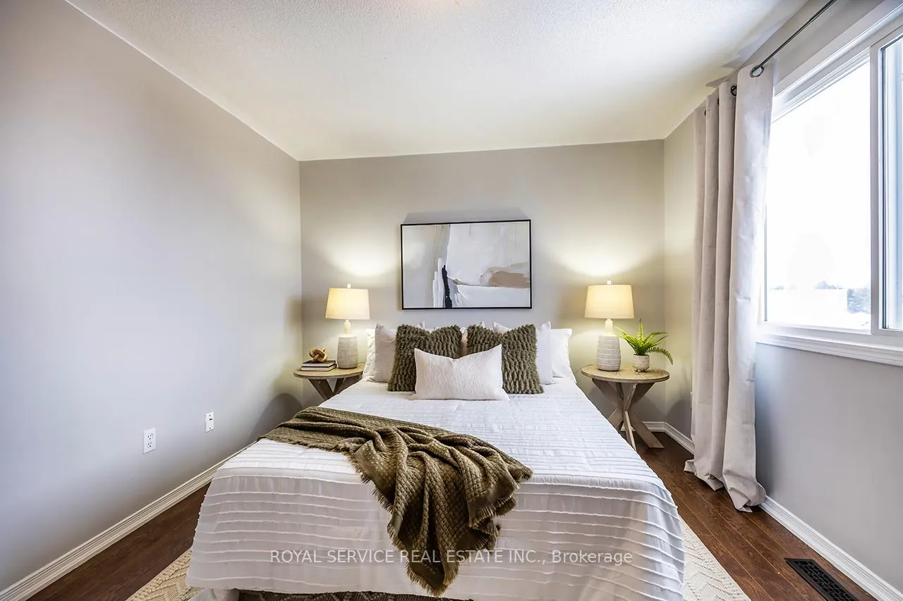 Photo 21 of 19 Brooking Street, Clarington, Bowmanville — HOMEH