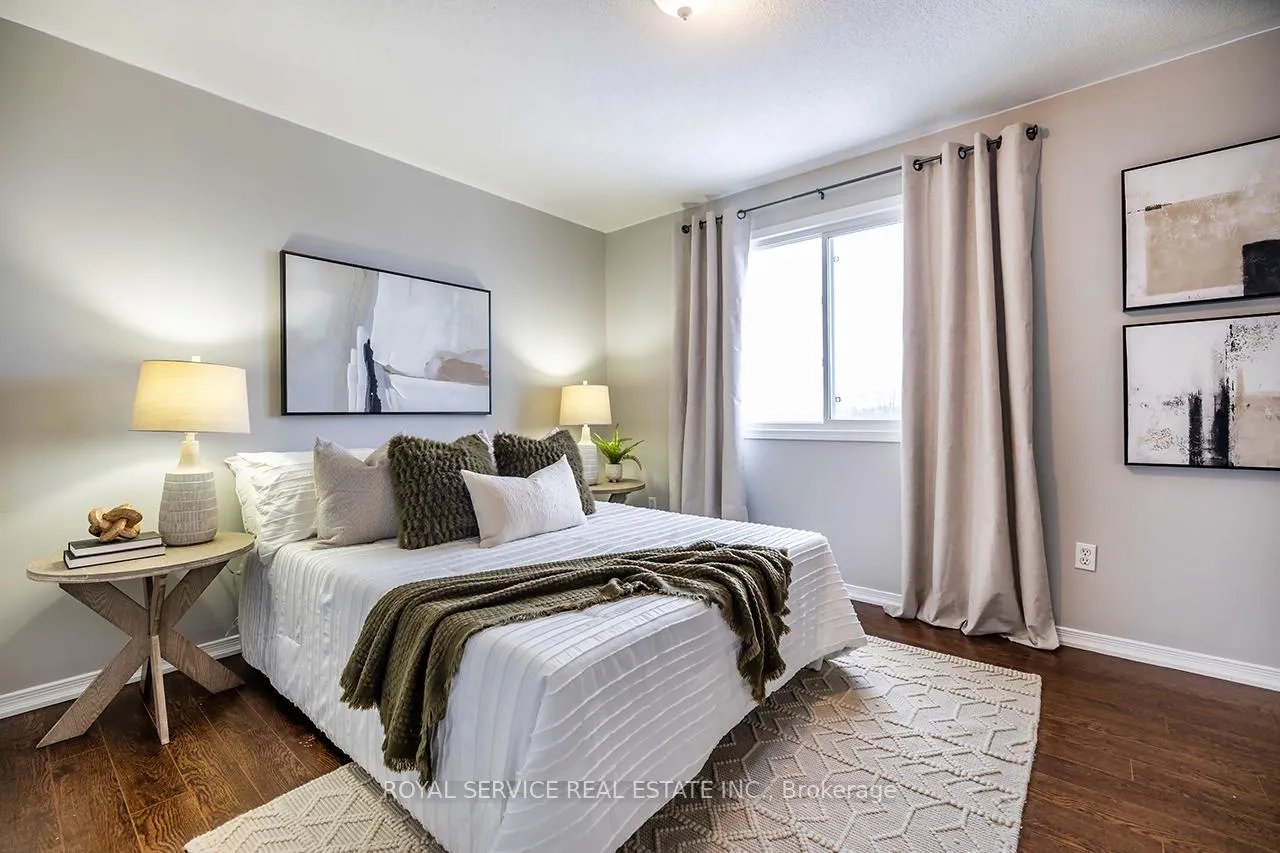 Photo 23 of 19 Brooking Street, Clarington, Bowmanville — HOMEH