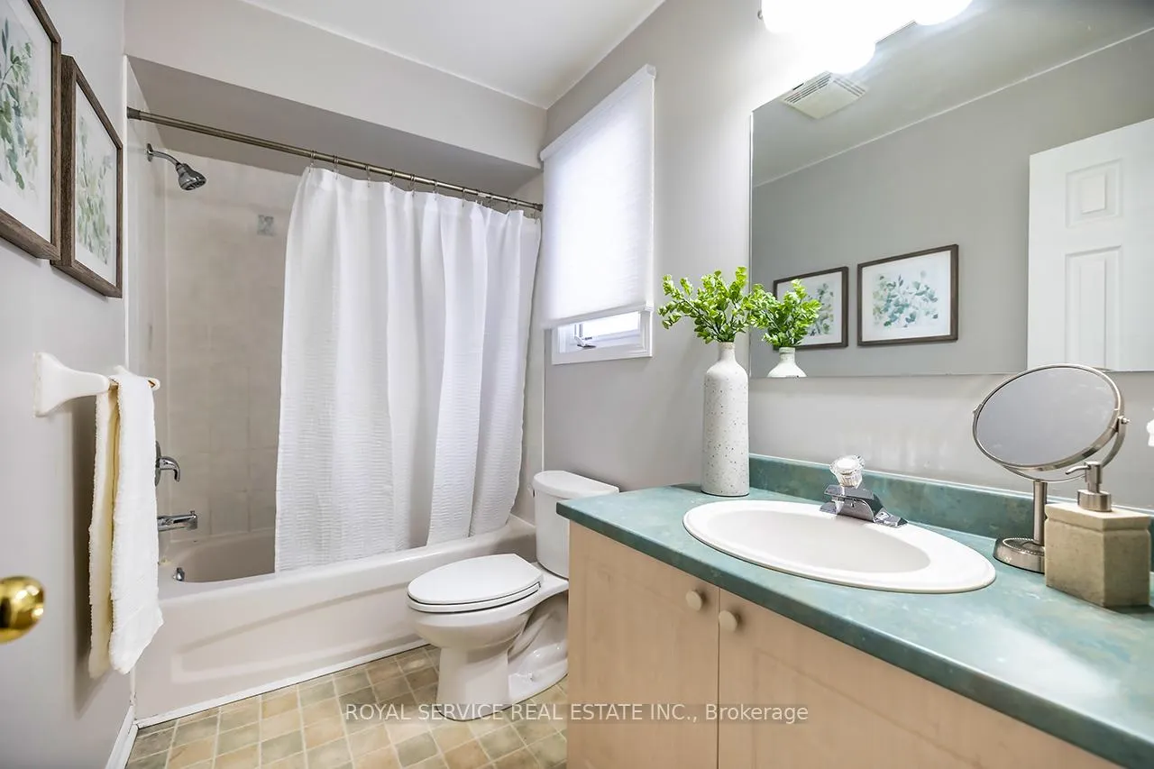Photo 27 of 19 Brooking Street, Clarington, Bowmanville — HOMEH