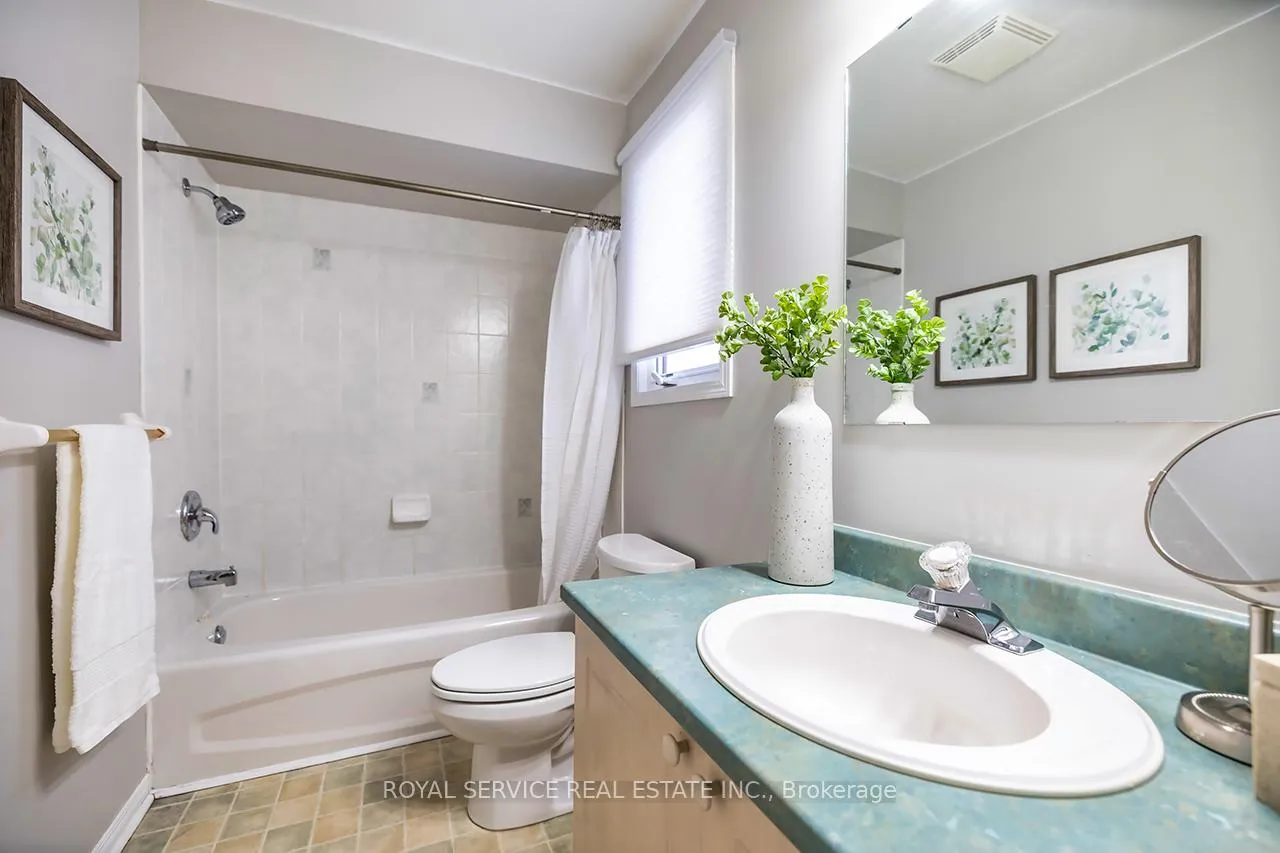 Photo 28 of 19 Brooking Street, Clarington, Bowmanville — HOMEH