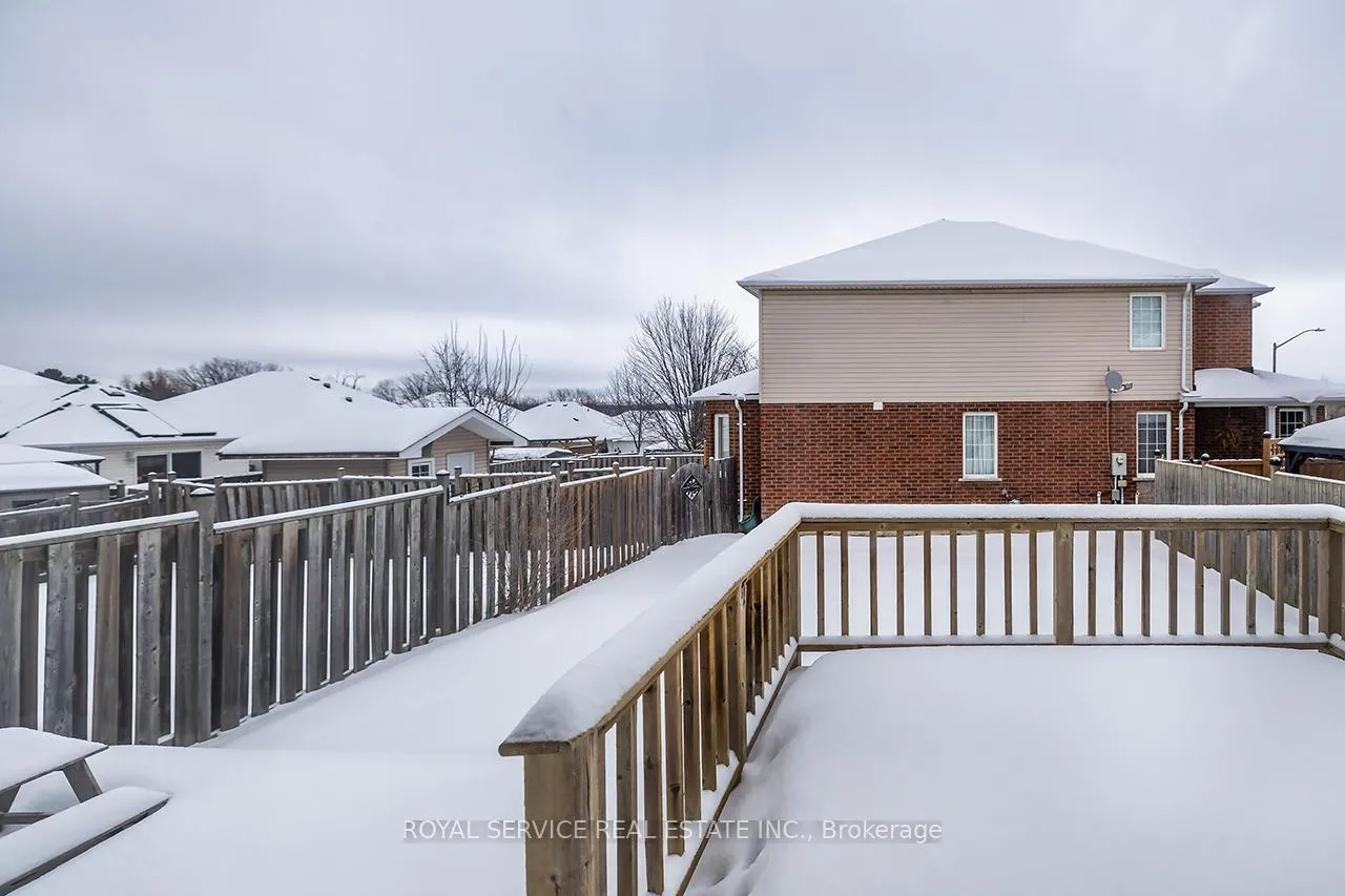 Photo 31 of 19 Brooking Street, Clarington, Bowmanville — HOMEH