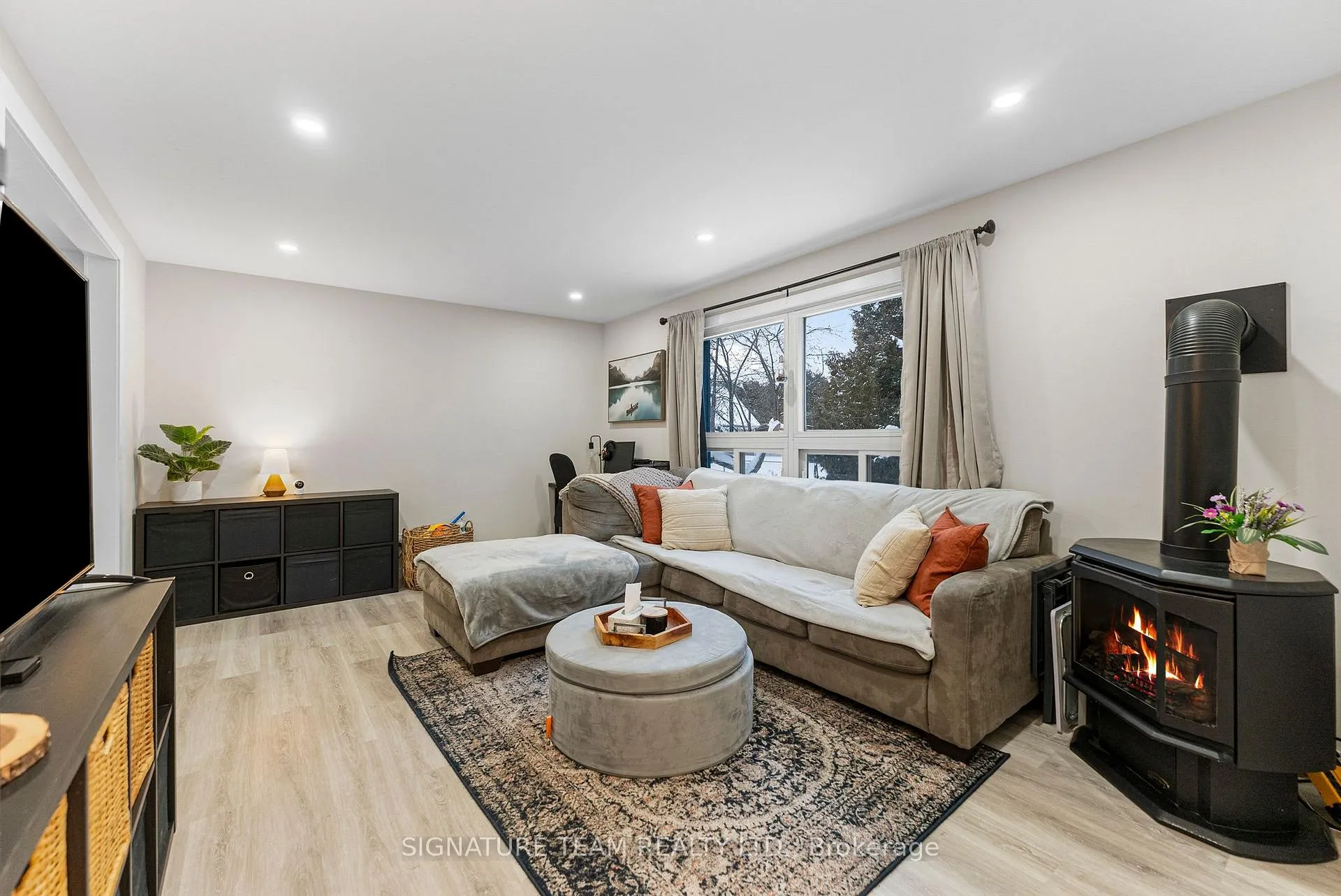 Photo 2 of 60 Sebastopol Drive, Bonnechere Valley, Eganville/Bonnechere Twp — HOMEH