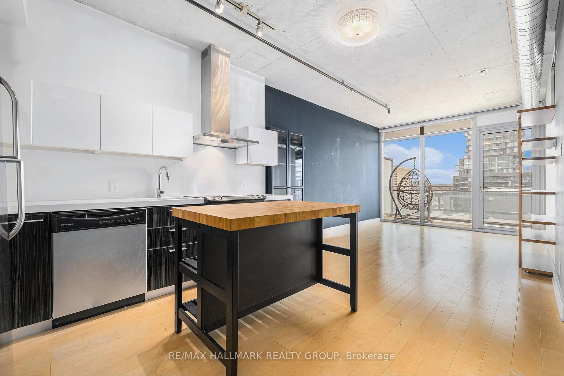 Photo 7 of Unit 617, 360 McLeod Street, Ottawa, Ottawa Centre — HOMEH