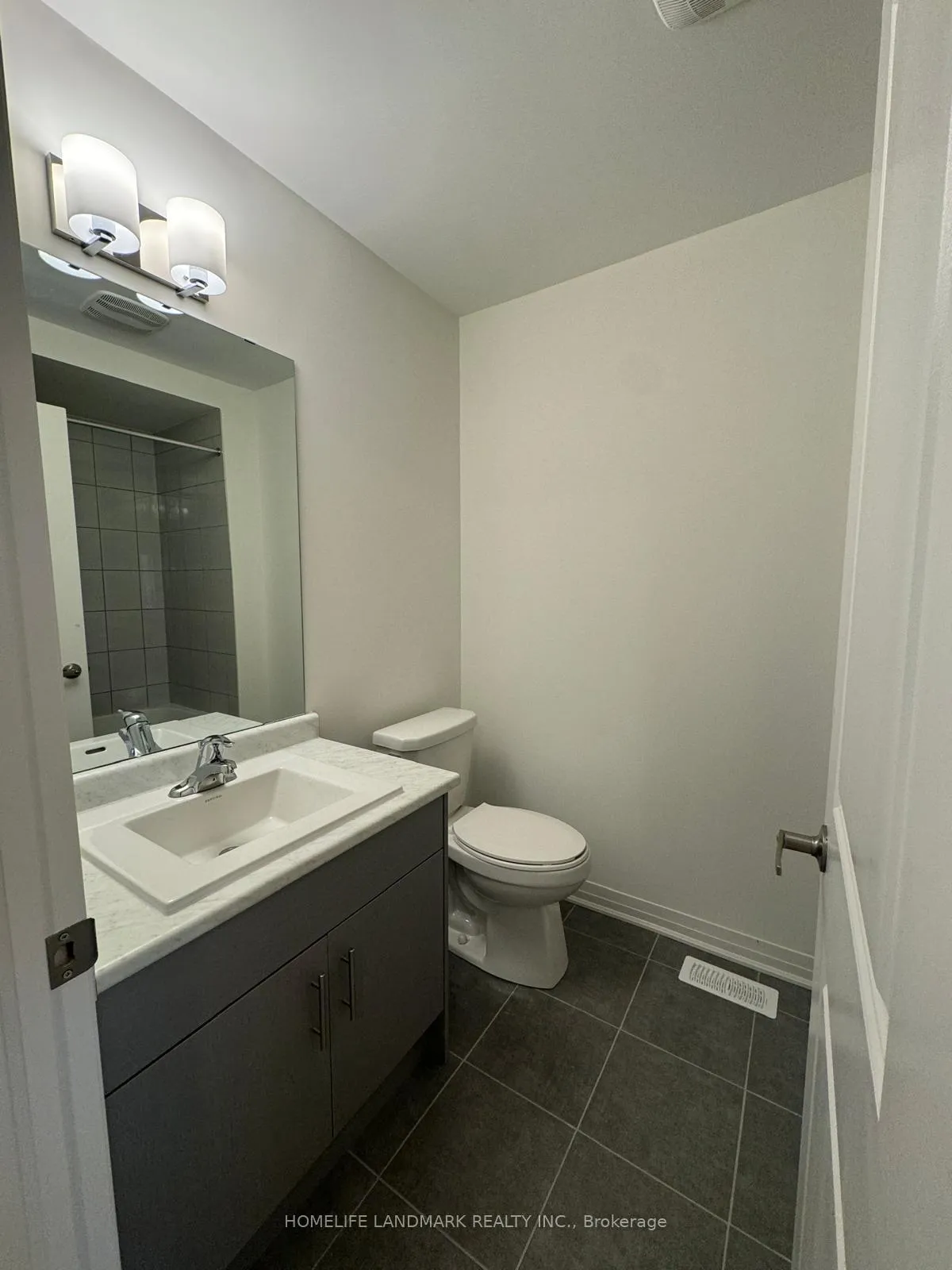 Photo 4 of 75 Sagewood Avenue, Barrie, Rural Barrie Southeast — HOMEH