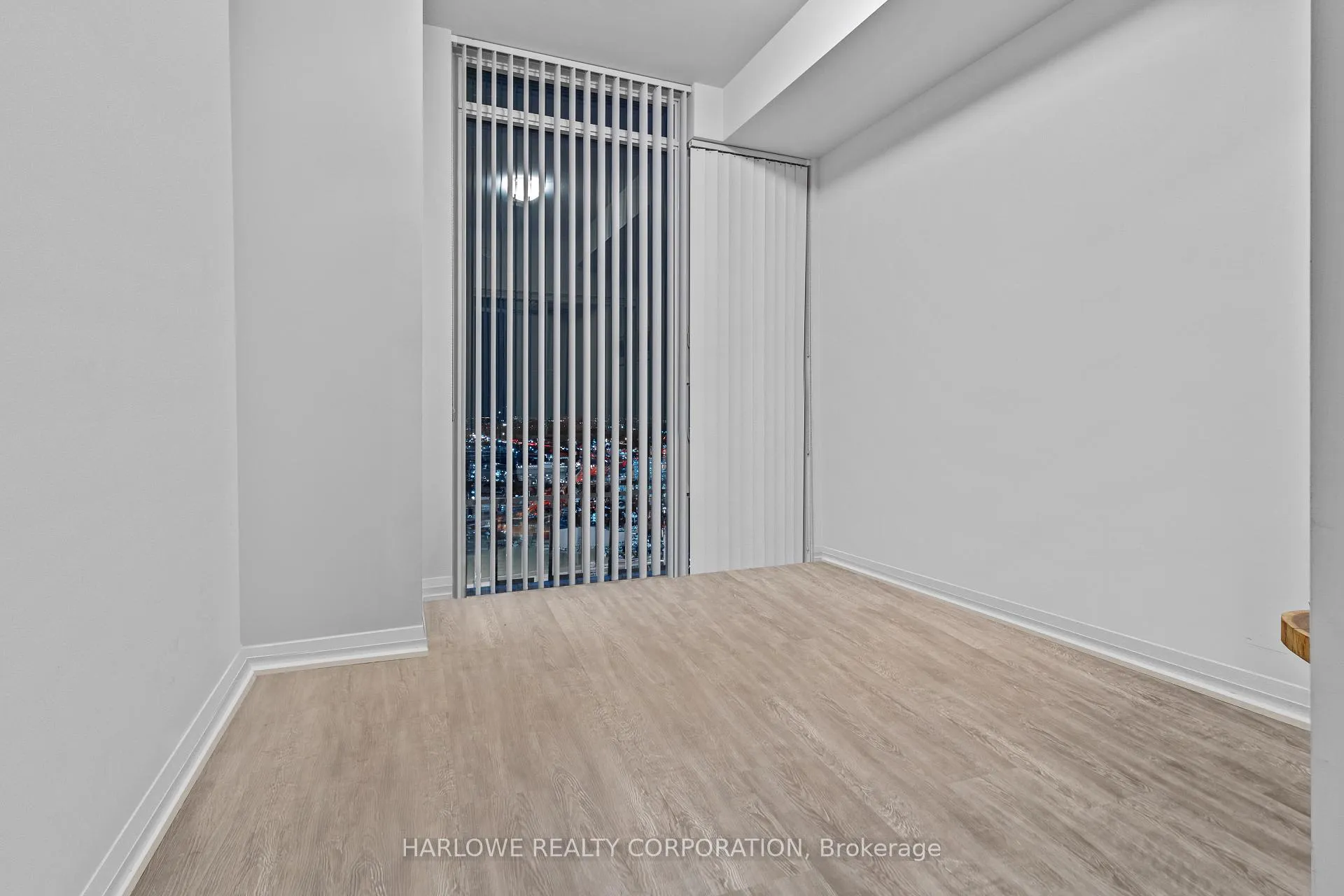 Photo 4 of Unit 3118, 7895 Jane Street, Vaughan, Concord — HOMEH