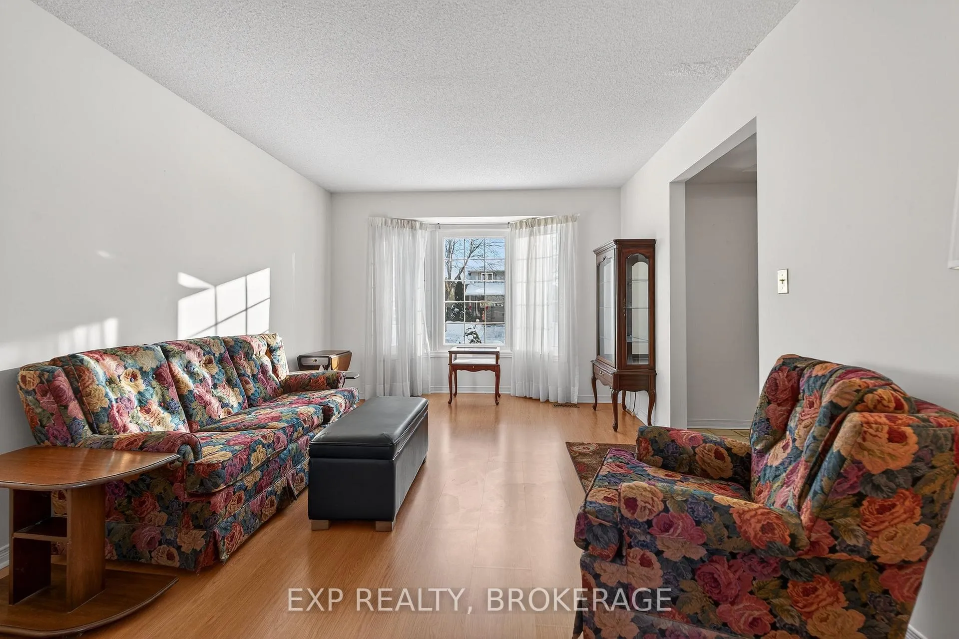 Photo 7 of 59 Chartwell Crescent, Kingston, Kingston East (Incl Barret Crt) — HOMEH