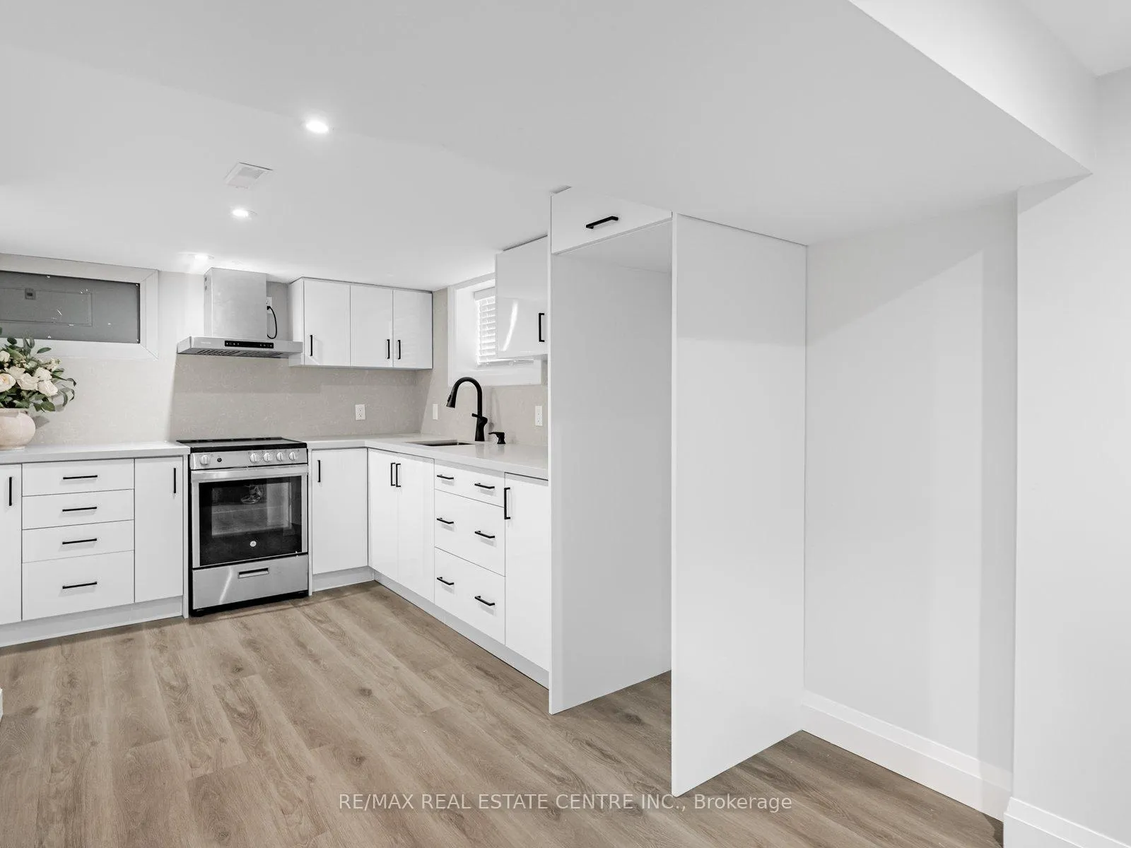 Photo 17 of 312 William Street, Shelburne — HOMEH