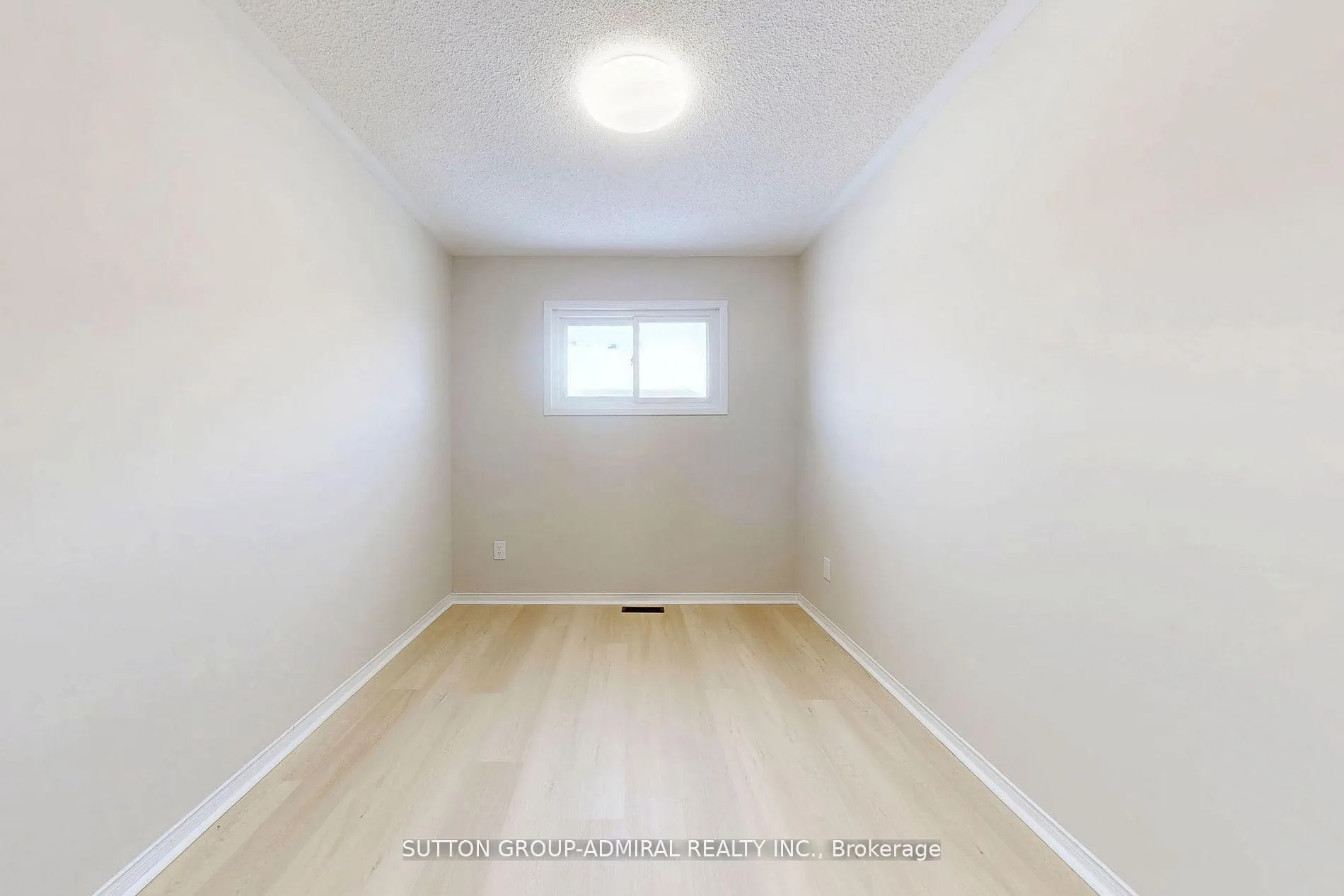 Photo 14 of 32 Kelso Crescent, Vaughan, Maple — HOMEH
