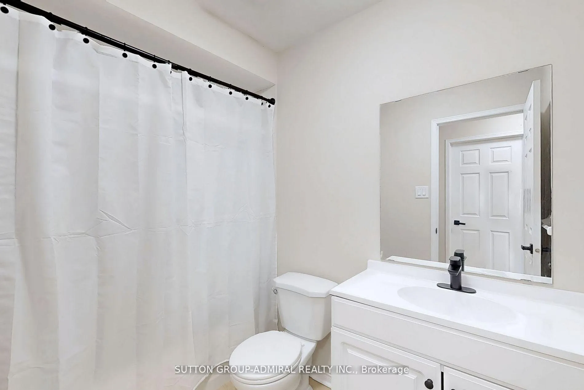 Photo 16 of 32 Kelso Crescent, Vaughan, Maple — HOMEH
