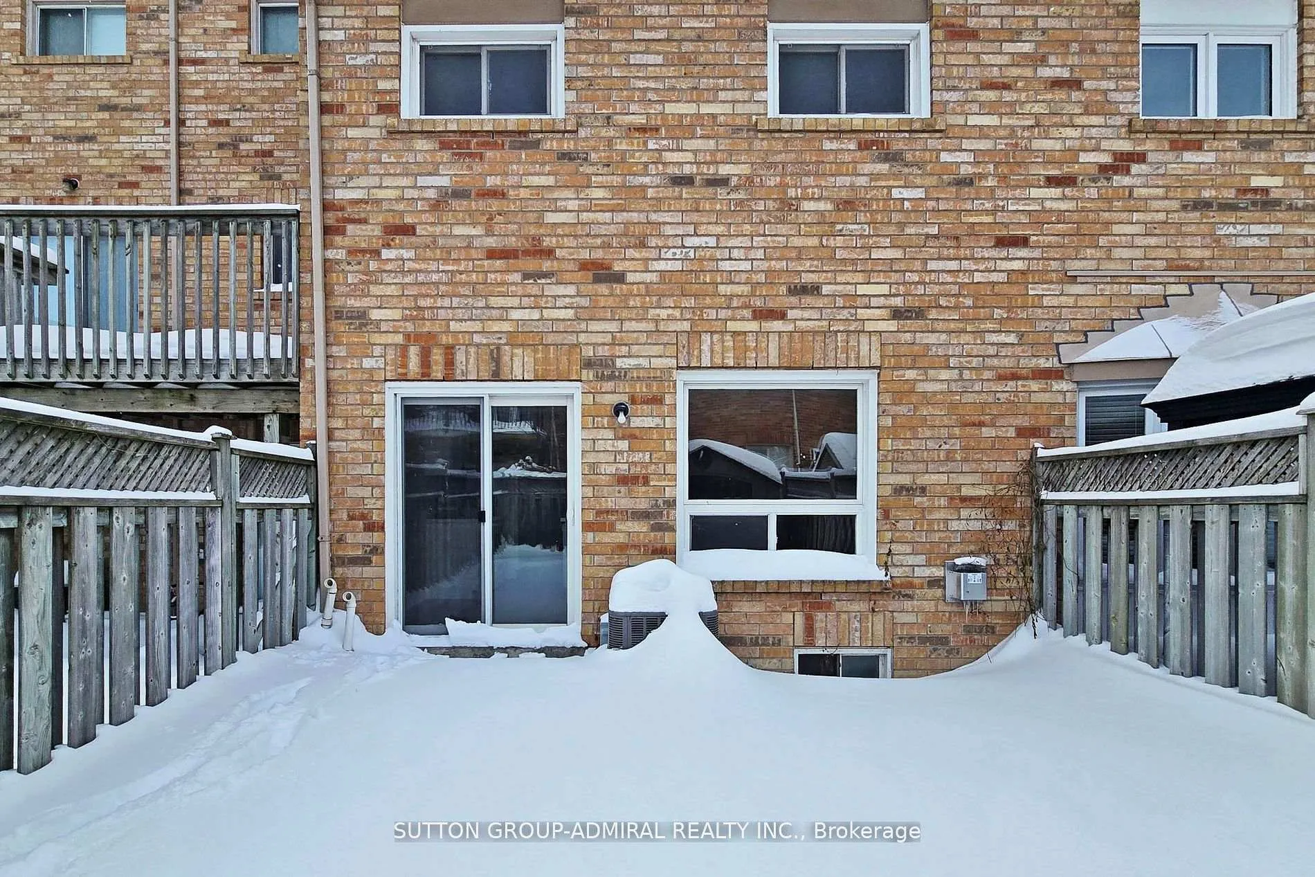 Photo 19 of 32 Kelso Crescent, Vaughan, Maple — HOMEH
