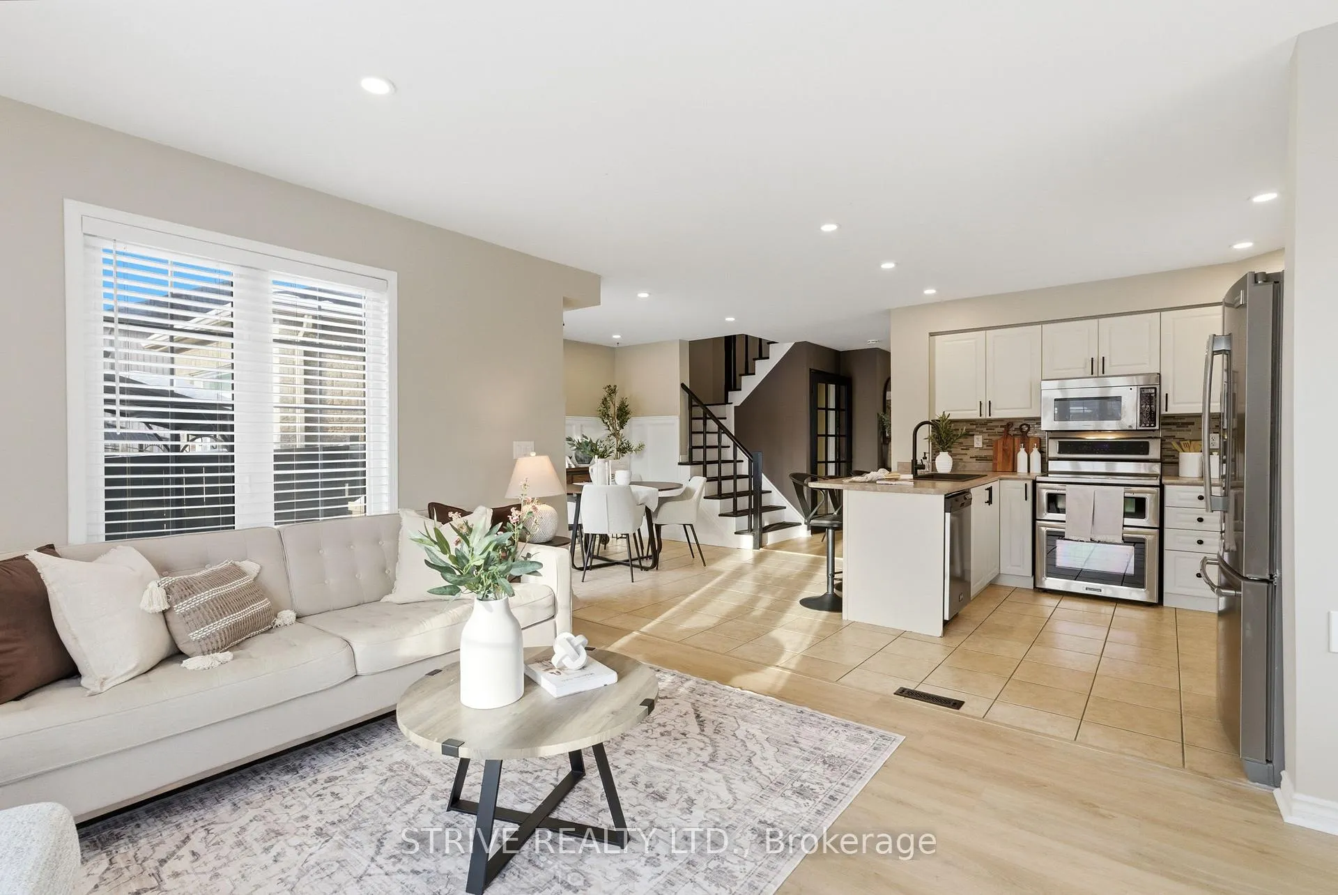 Photo 19 of 54 Allworth Crescent, Clarington, Bowmanville — HOMEH