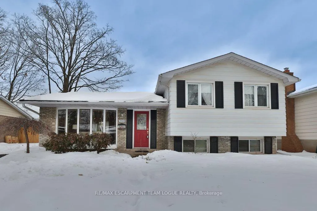 Photo 2 of 625 Ronald Drive, Burlington, Roseland — HOMEH