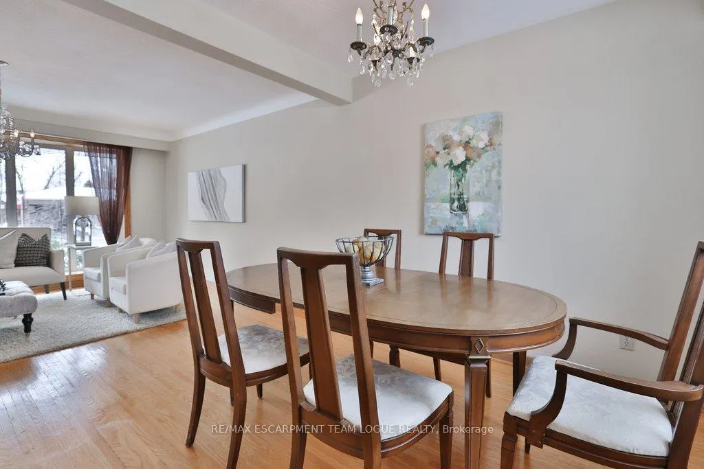 Photo 12 of 625 Ronald Drive, Burlington, Roseland — HOMEH