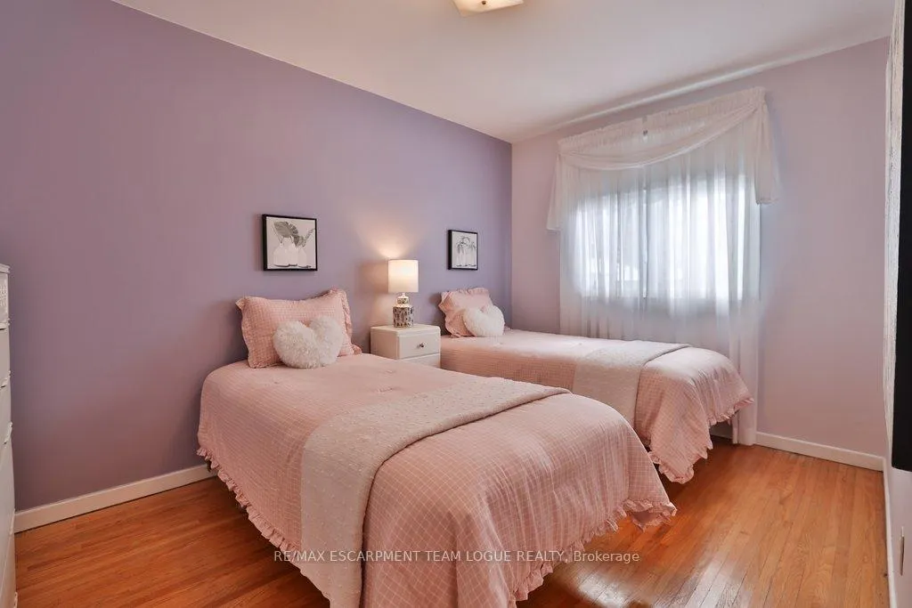 Photo 21 of 625 Ronald Drive, Burlington, Roseland — HOMEH