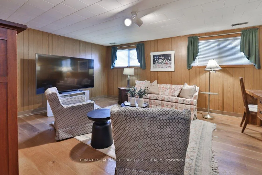 Photo 26 of 625 Ronald Drive, Burlington, Roseland — HOMEH