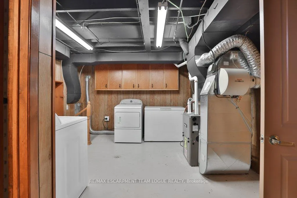 Photo 30 of 625 Ronald Drive, Burlington, Roseland — HOMEH