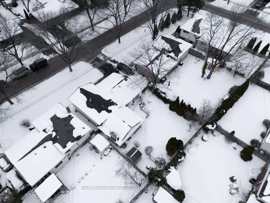 Photo 32 of 625 Ronald Drive, Burlington, Roseland — HOMEH