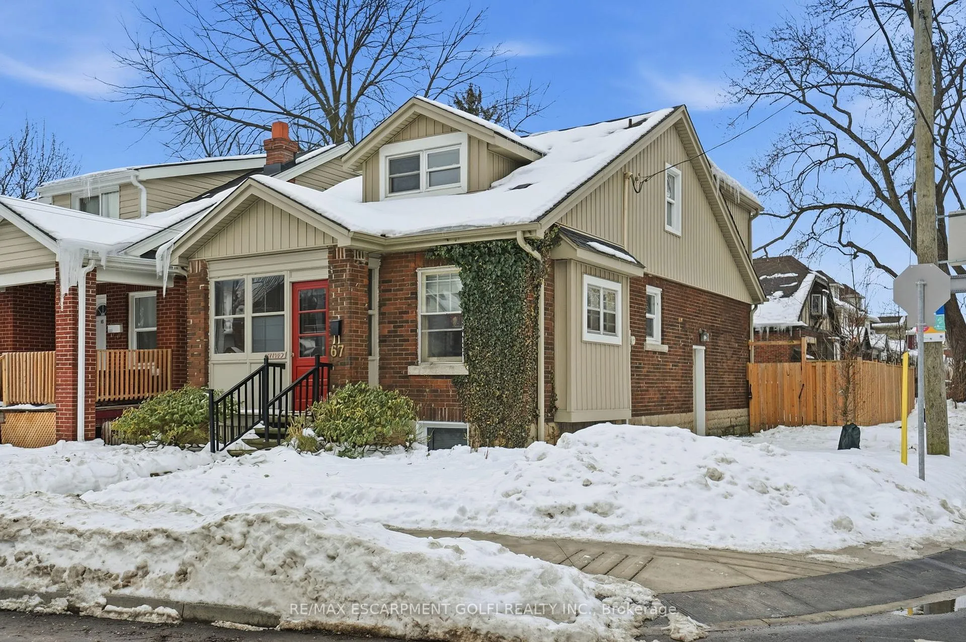 Photo 2 of 67 Sterling Street, Hamilton, Westdale — HOMEH