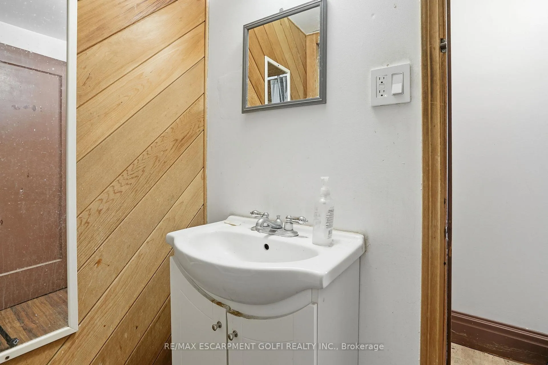 Photo 13 of 67 Sterling Street, Hamilton, Westdale — HOMEH