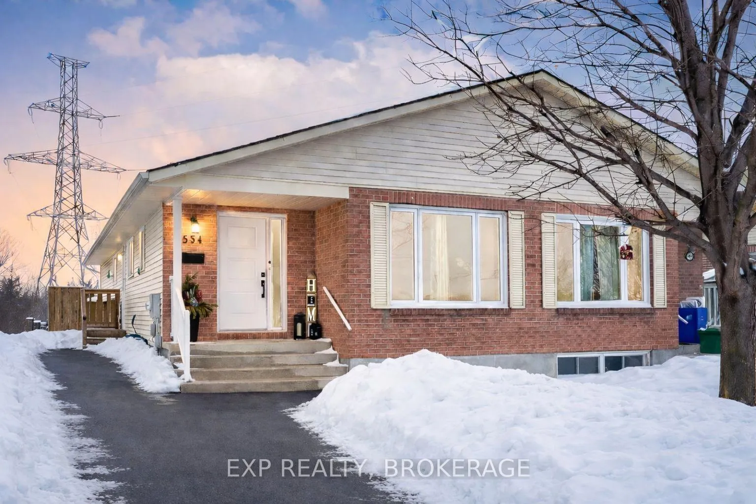 Photo 1 of 554 Whistler Terrace, Kingston, East Gardiners Rd — HOMEH