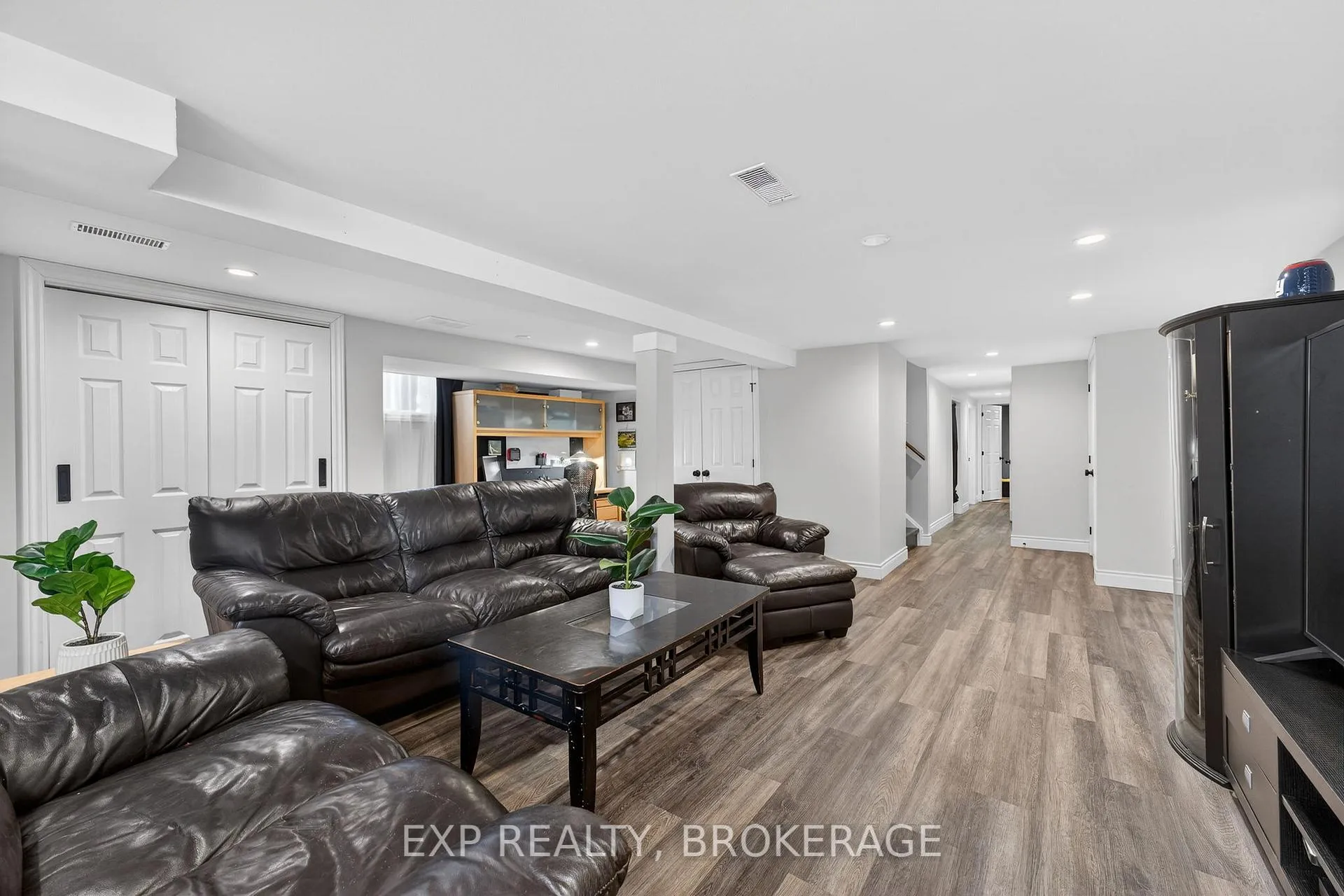 Photo 21 of 554 Whistler Terrace, Kingston, East Gardiners Rd — HOMEH