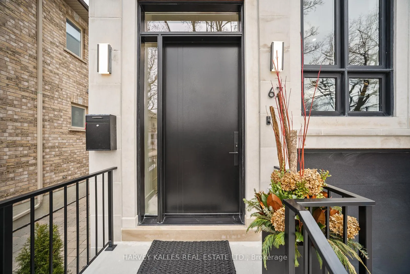 Photo 4 of 67 Lesmount Avenue, Toronto, East York — HOMEH