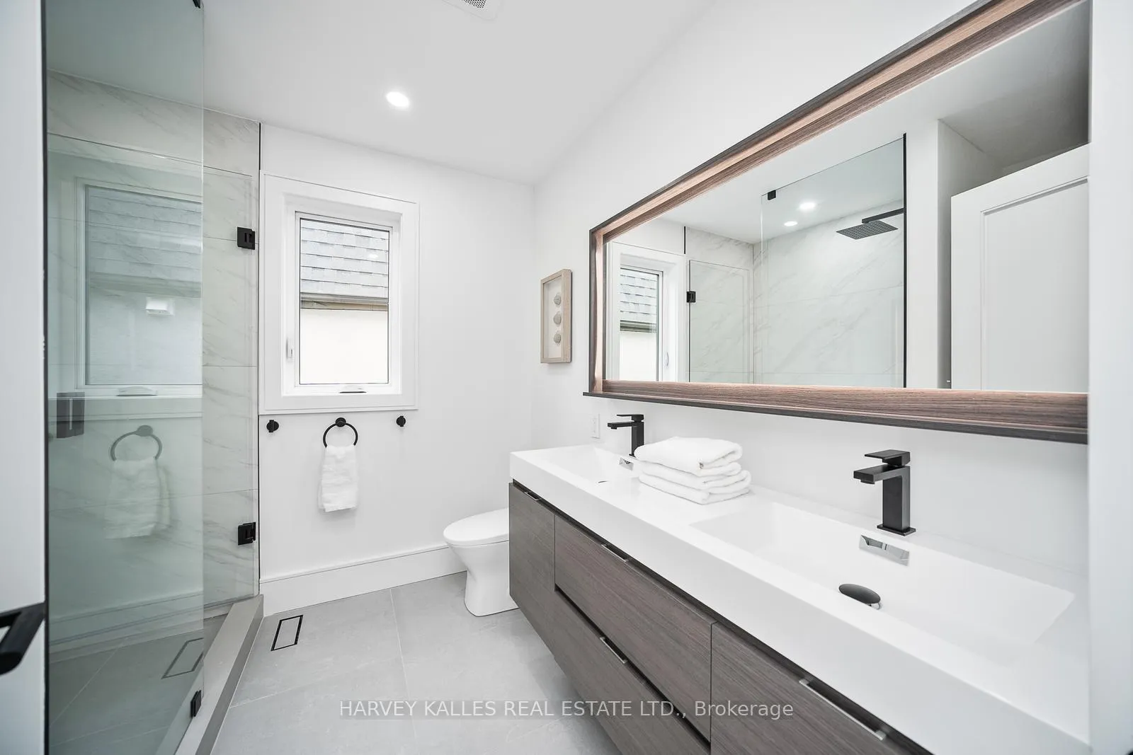 Photo 27 of 67 Lesmount Avenue, Toronto, East York — HOMEH
