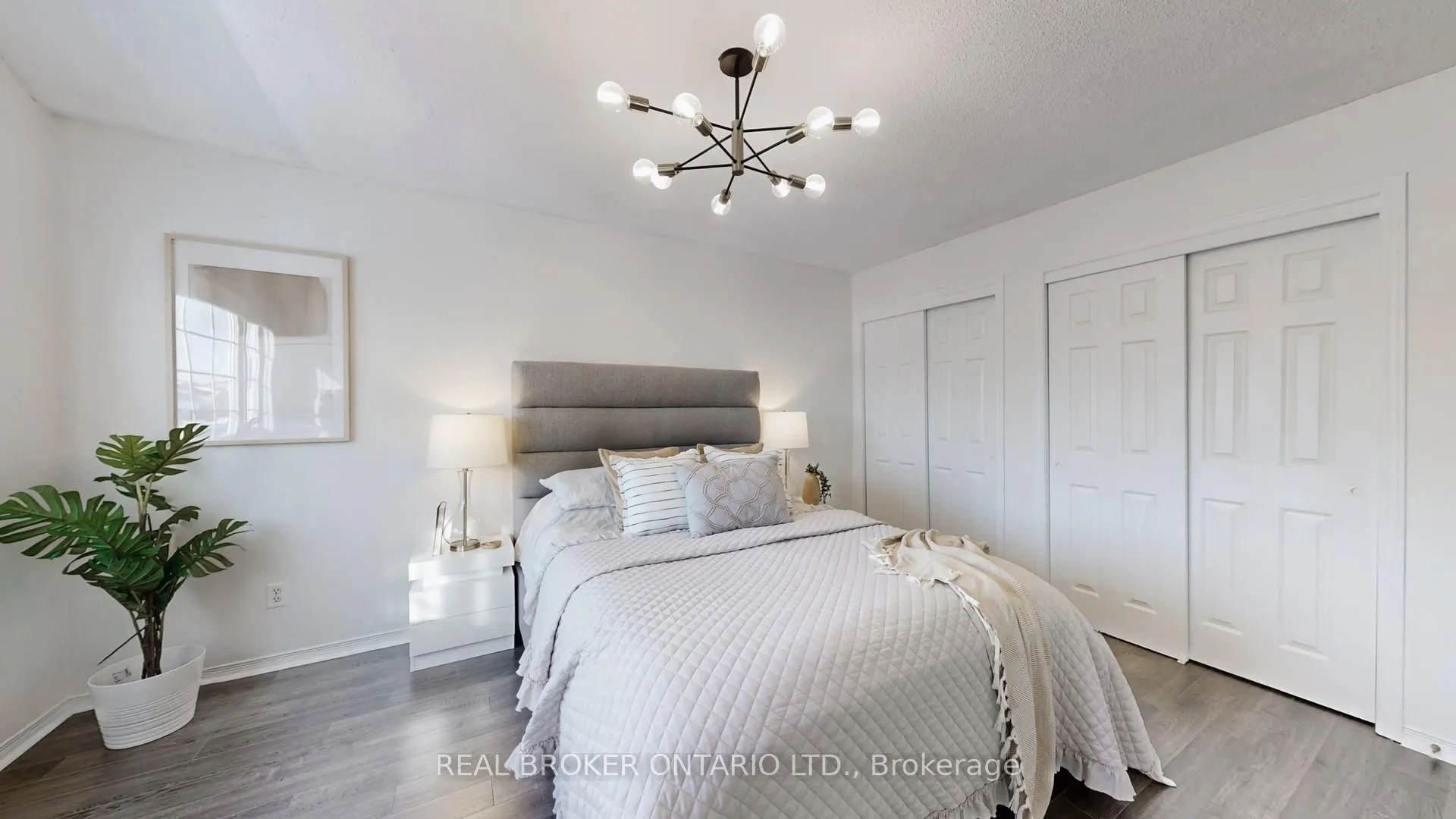 Photo 24 of 16 Wade Square, Clarington, Courtice — HOMEH