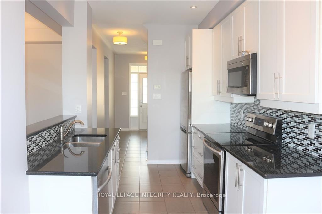 Photo 12 of 634 Pepperville Crescent, Ottawa, Kanata - Emerald Meadows/Trailwest — HOMEH