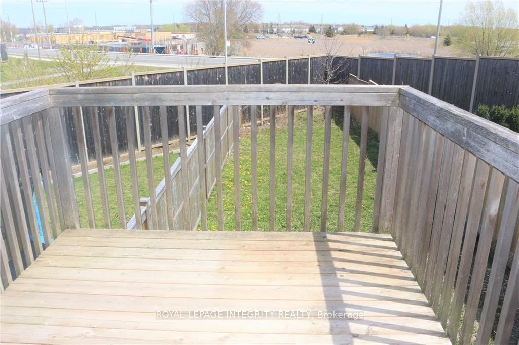 Photo 20 of 634 Pepperville Crescent, Ottawa, Kanata - Emerald Meadows/Trailwest — HOMEH