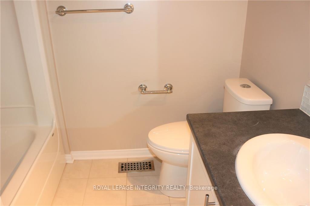 Photo 32 of 634 Pepperville Crescent, Ottawa, Kanata - Emerald Meadows/Trailwest — HOMEH