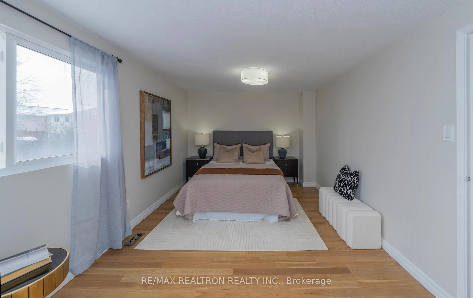 Photo 25 of 110 Lisa Crescent, Vaughan, Crestwood-Springfarm-Yorkhill — HOMEH