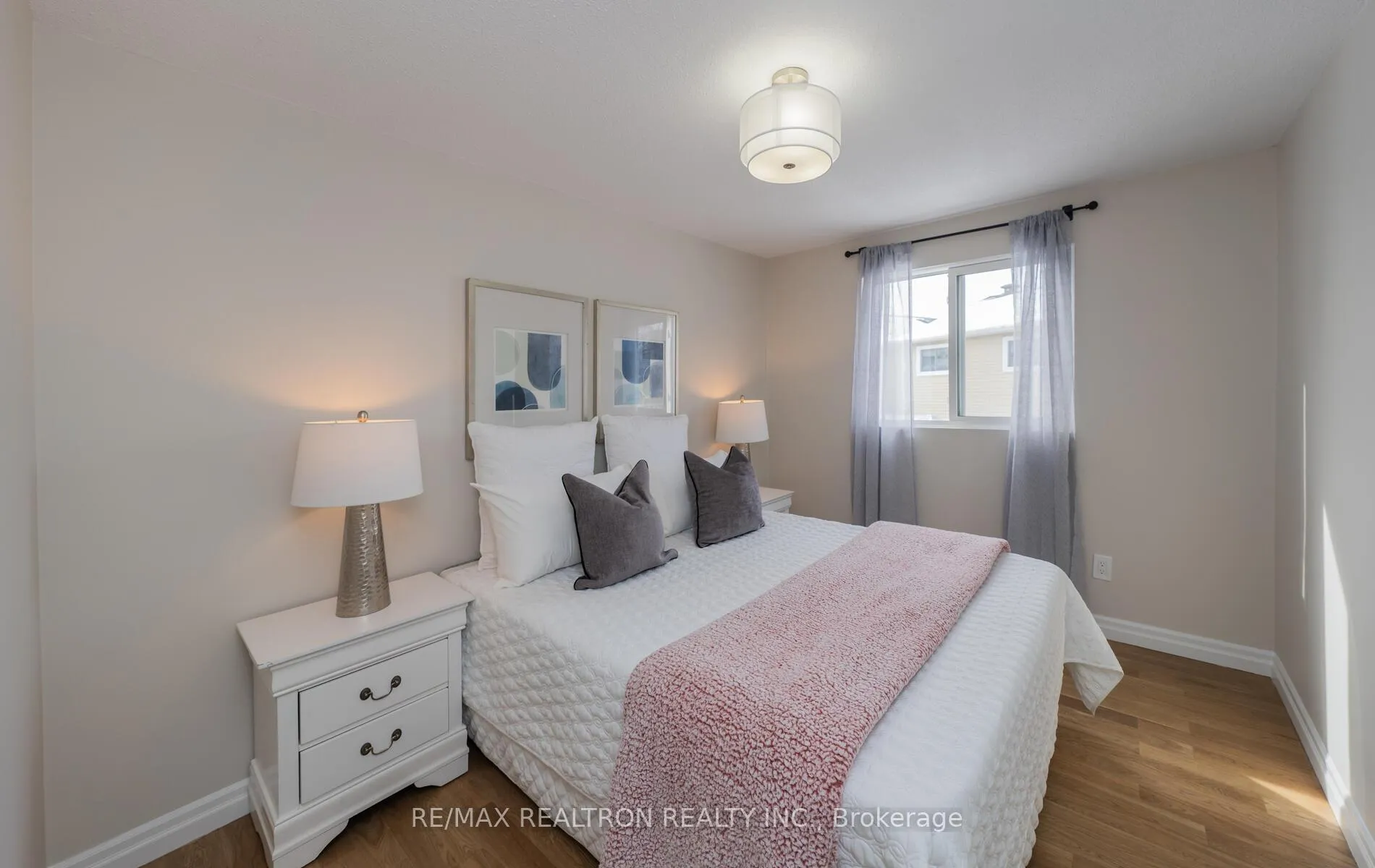 Photo 29 of 110 Lisa Crescent, Vaughan, Crestwood-Springfarm-Yorkhill — HOMEH
