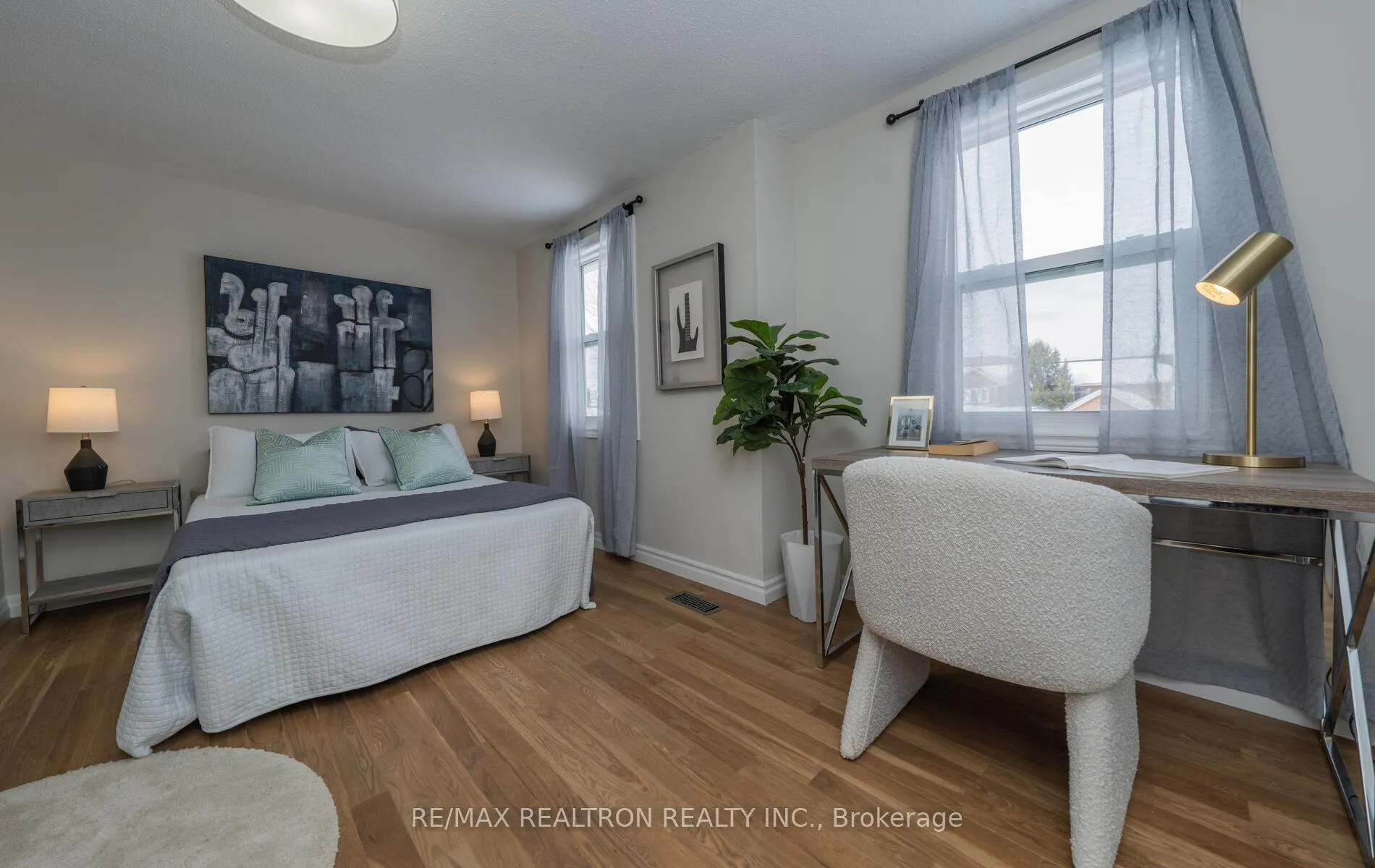Photo 31 of 110 Lisa Crescent, Vaughan, Crestwood-Springfarm-Yorkhill — HOMEH