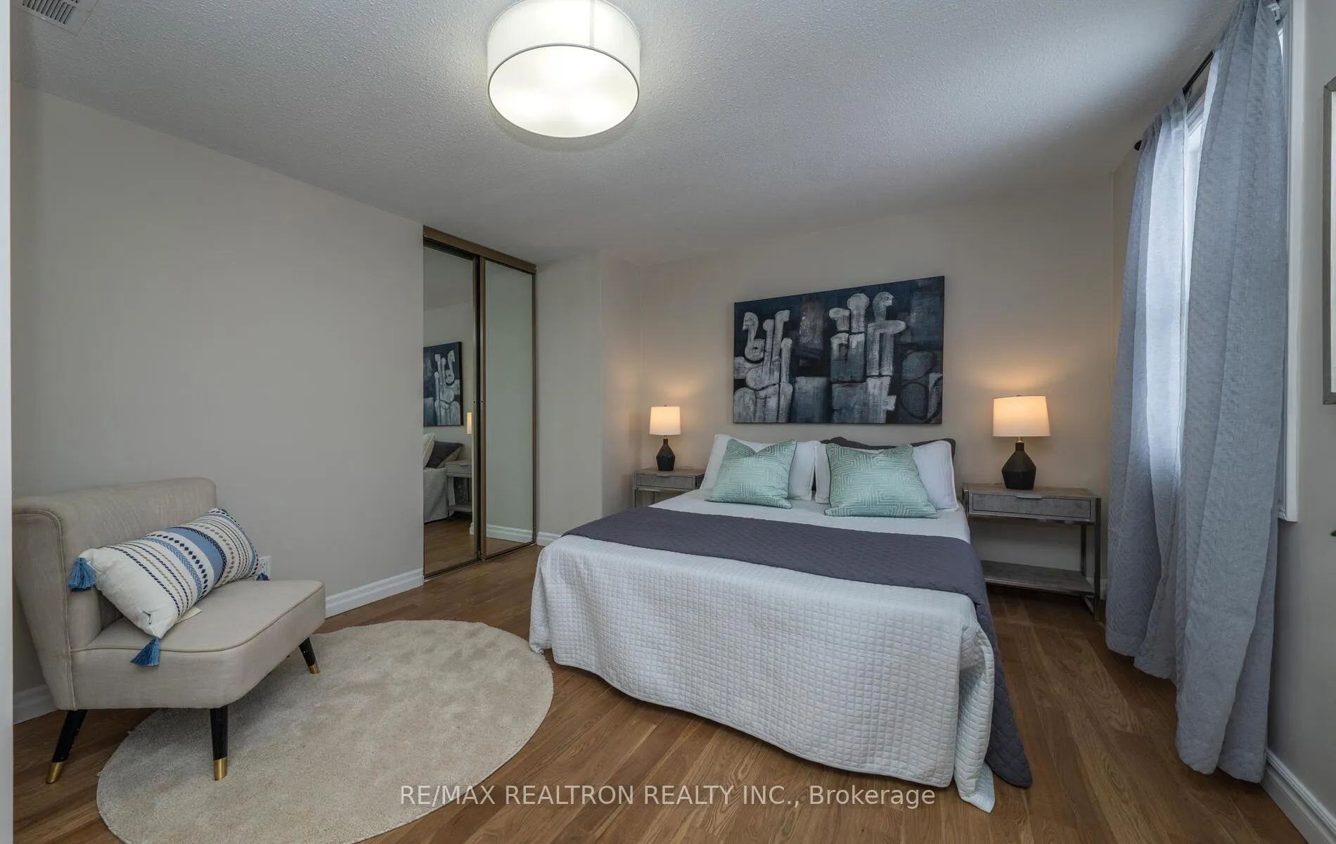 Photo 32 of 110 Lisa Crescent, Vaughan, Crestwood-Springfarm-Yorkhill — HOMEH