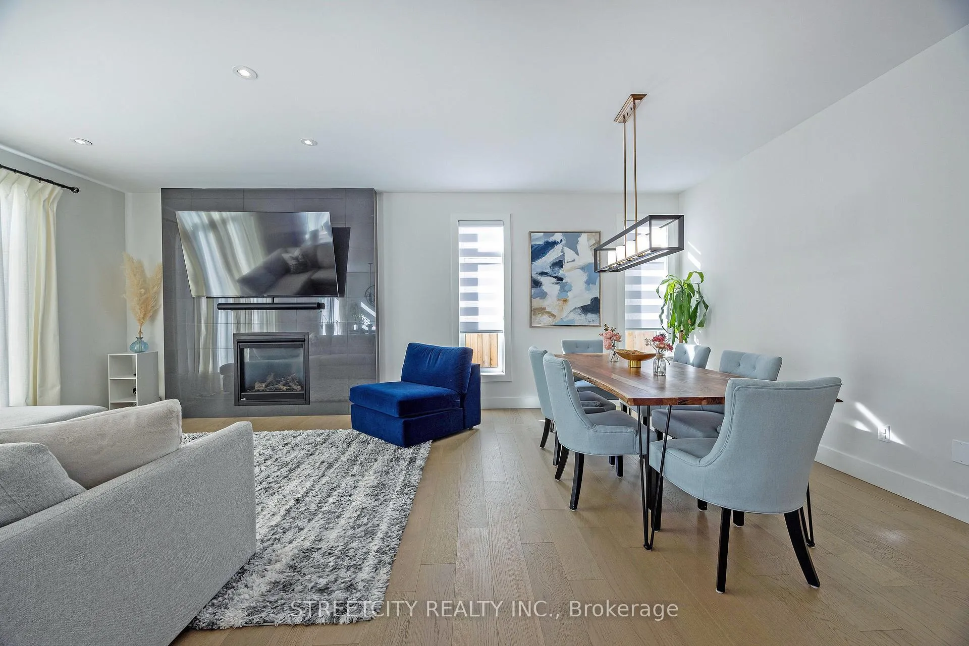 Photo 8 of 1754 Brunson Way, London, South K — HOMEH