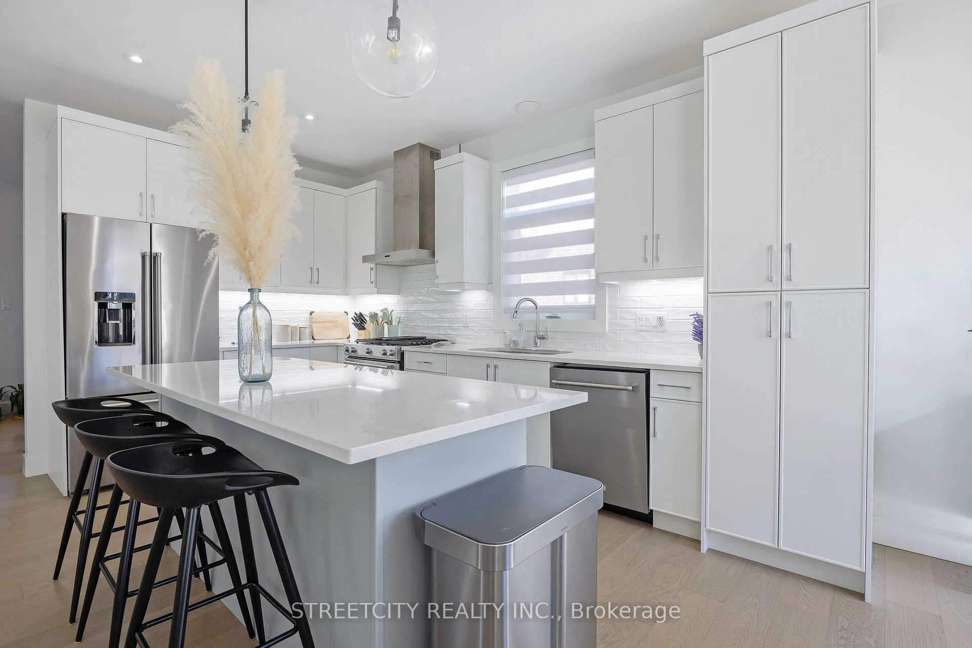 Photo 15 of 1754 Brunson Way, London, South K — HOMEH