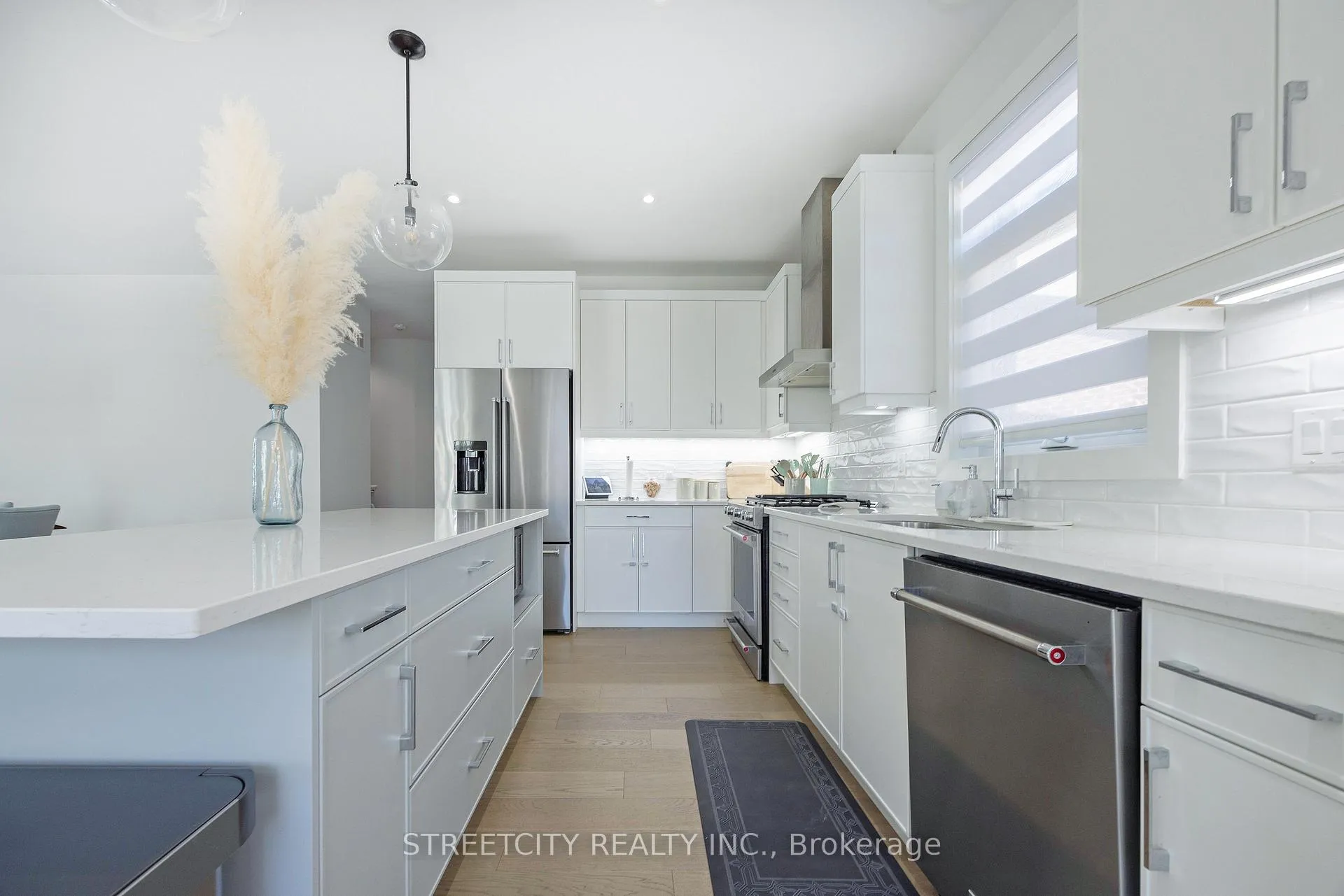 Photo 16 of 1754 Brunson Way, London, South K — HOMEH