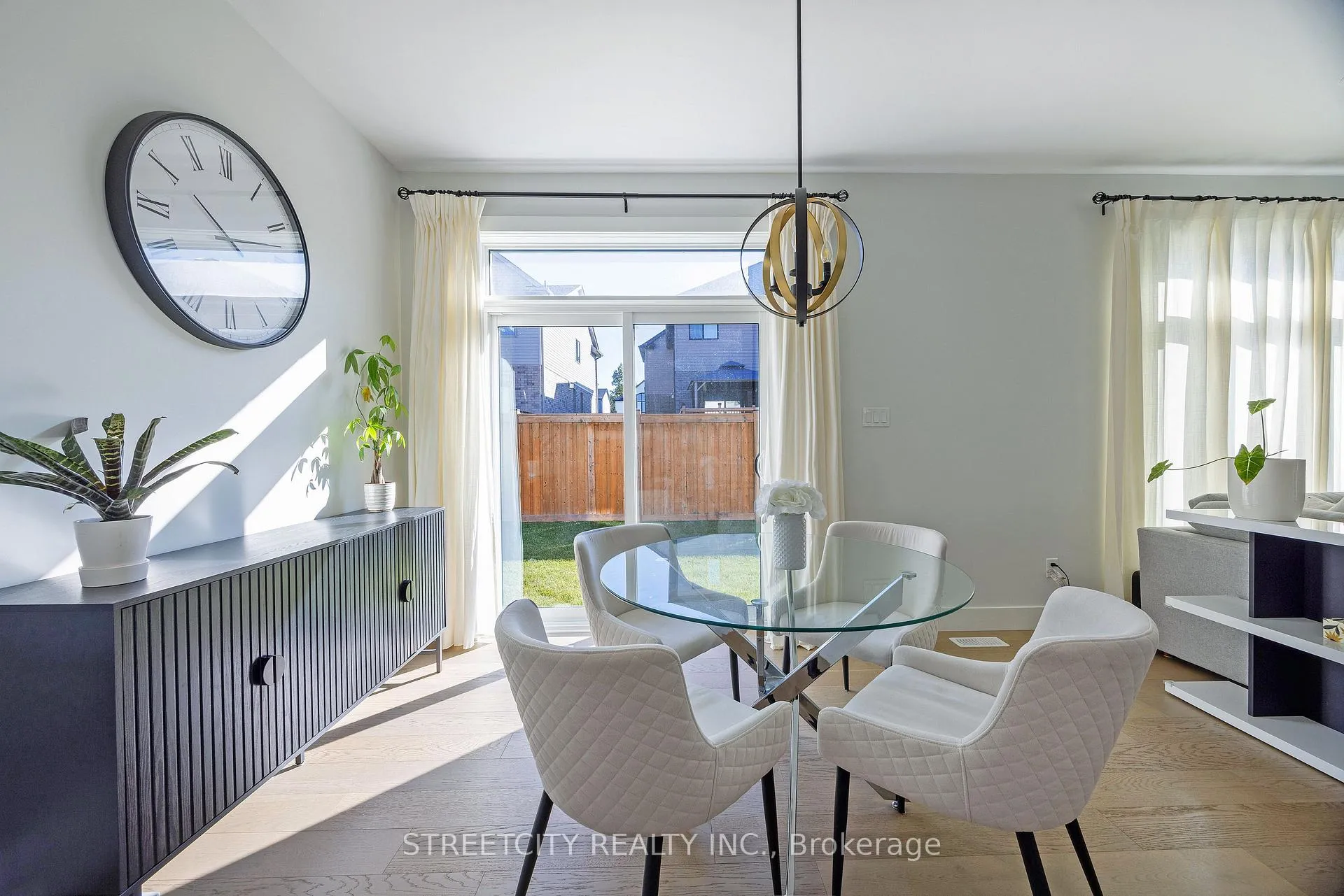Photo 21 of 1754 Brunson Way, London, South K — HOMEH