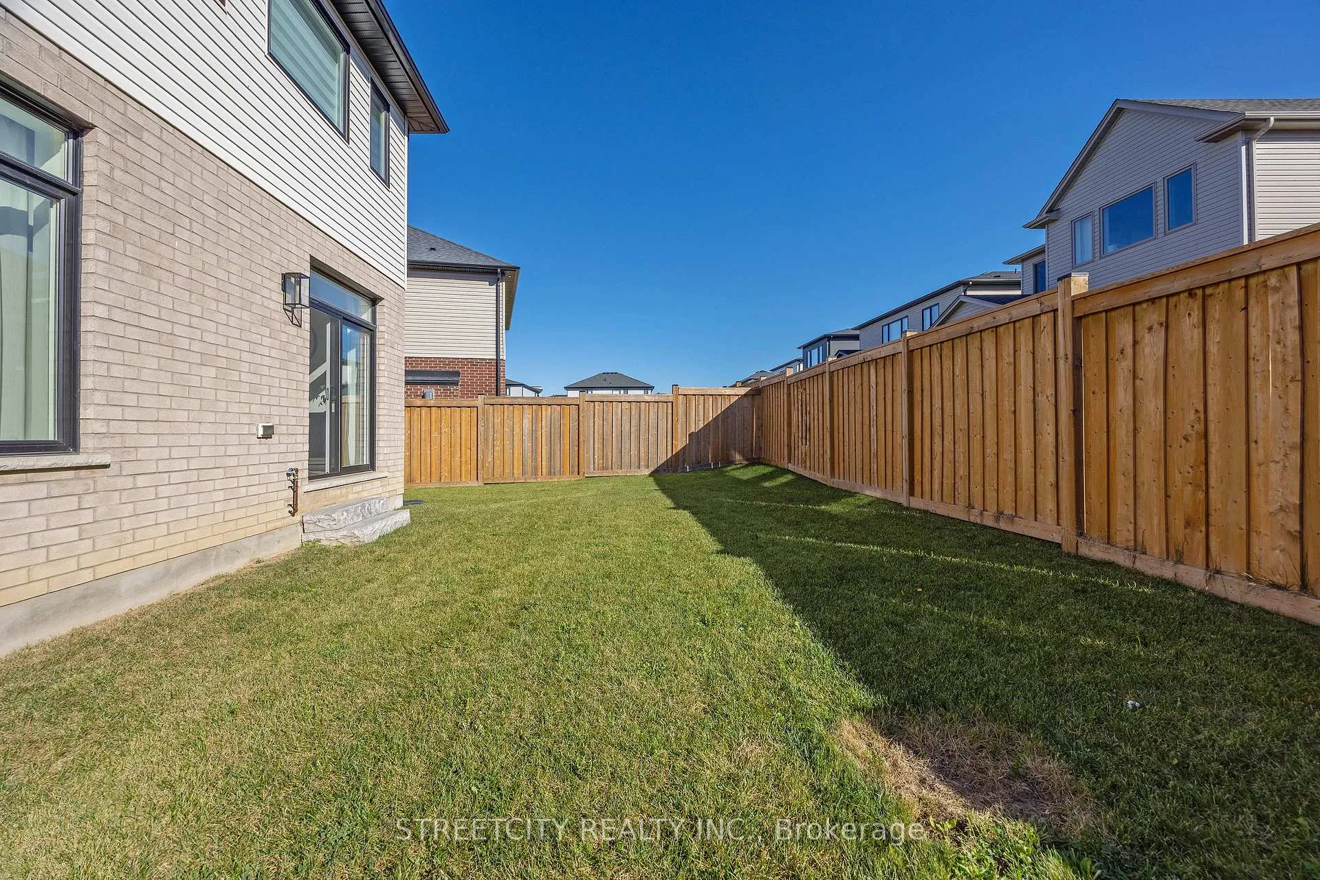 Photo 50 of 1754 Brunson Way, London, South K — HOMEH
