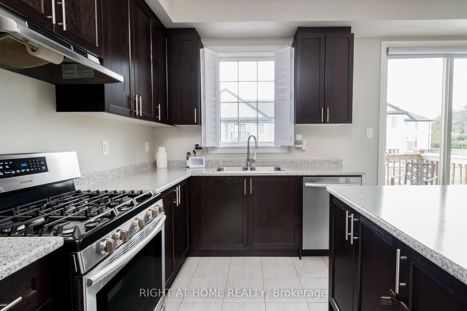 Photo 14 of 5 Pridham Place, New Tecumseth, Tottenham — HOMEH