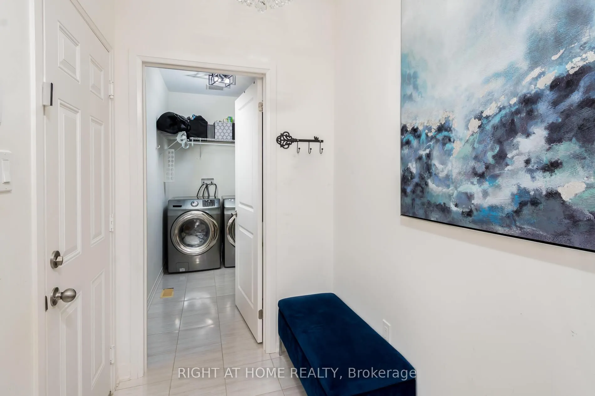 Photo 17 of 5 Pridham Place, New Tecumseth, Tottenham — HOMEH