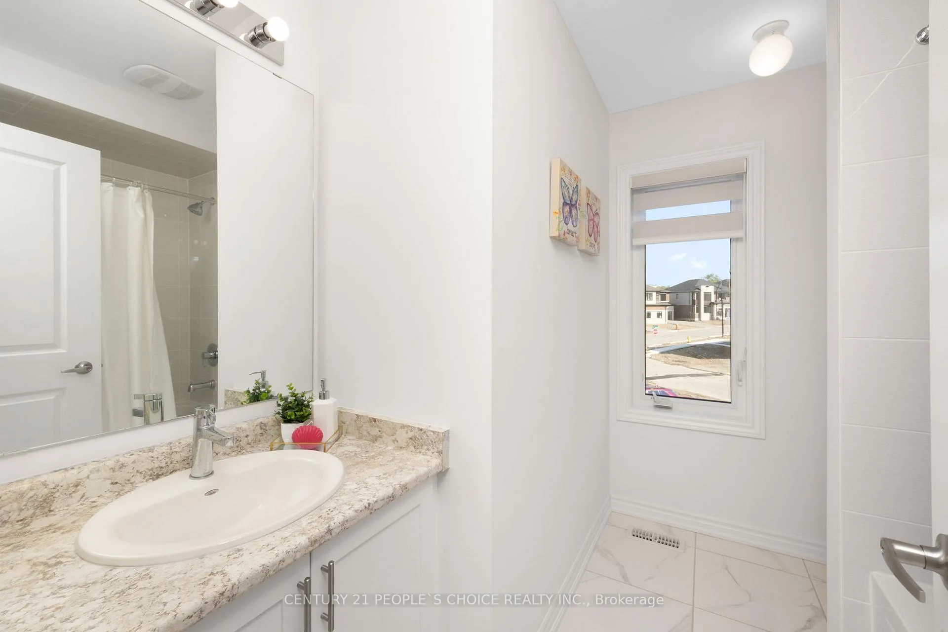 Photo 16 of 18 Heming Street, Brant, Paris — HOMEH
