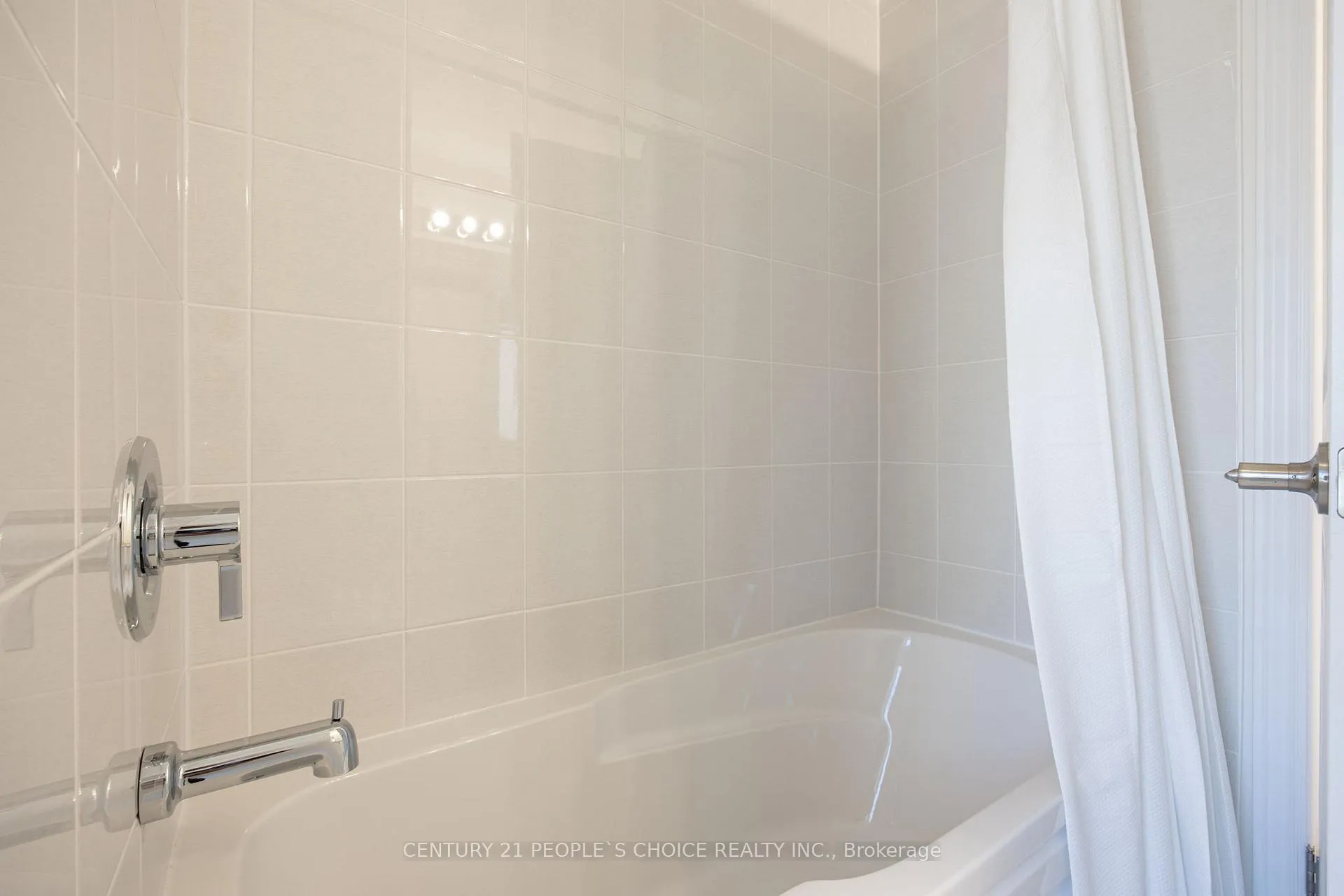 Photo 36 of 18 Heming Street, Brant, Paris — HOMEH