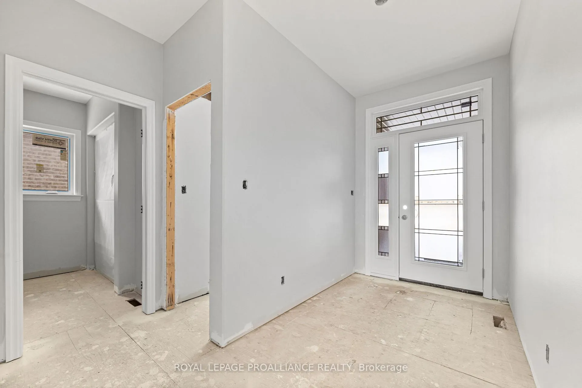 Photo 3 of 15 Andrew Crescent, Quinte West, Murray Ward — HOMEH