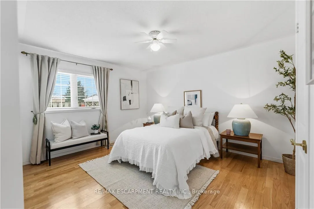 Photo 12 of 142 Silverbirch Avenue, Hamilton, Villages of Glancaster — HOMEH