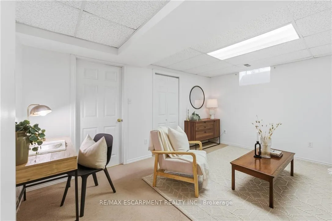 Photo 19 of 142 Silverbirch Avenue, Hamilton, Villages of Glancaster — HOMEH